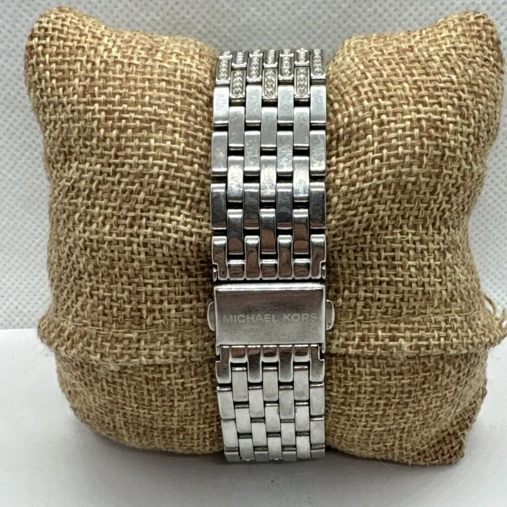 Michael Kors Darci MK3203 Women Silver Stainless Steel Analog Dial Watch JNA607